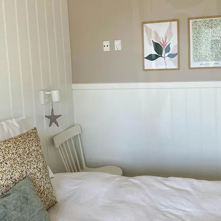 Beautiful Near On Secluded Plot بيت للعطل *